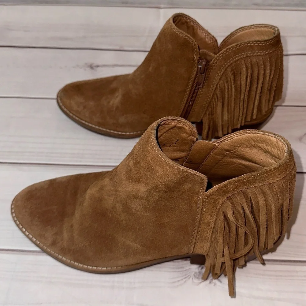 Lucky Brand Freedah Fringe Suede Booties Tan Size 7M Western  Boho Almond Toe